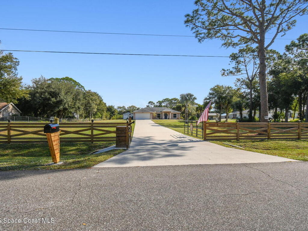 5405 Fan Palm Avenue, Cocoa, FL 32927