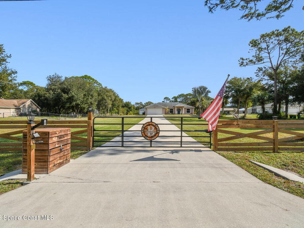 5405 Fan Palm Avenue, Cocoa, FL 32927