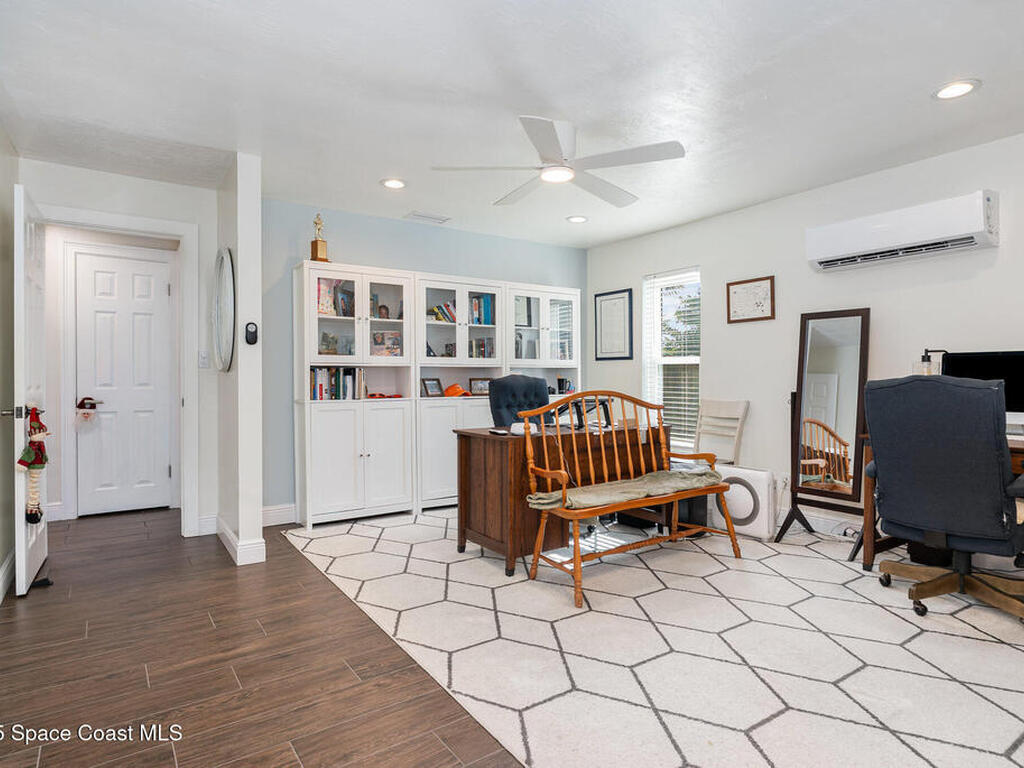 974 S Shannon Avenue, Indialantic, FL 32903