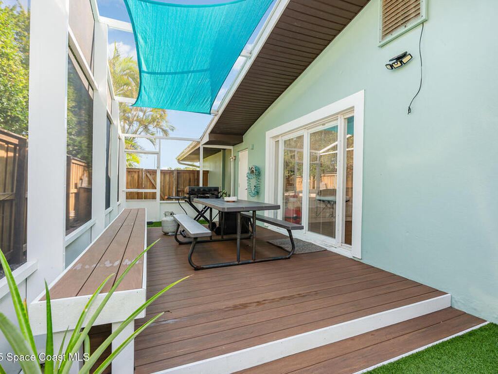 974 S Shannon Avenue, Indialantic, FL 32903