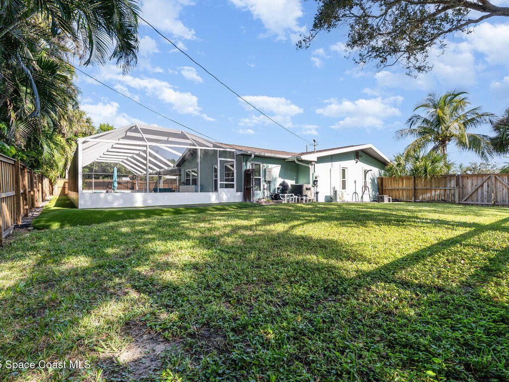 974 S Shannon Avenue, Indialantic, FL 32903