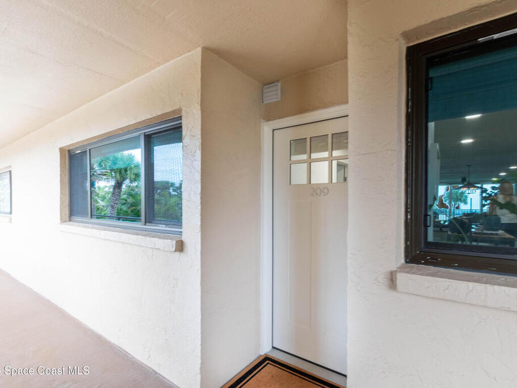 1101 S Miramar Avenue, Indialantic, FL 32903