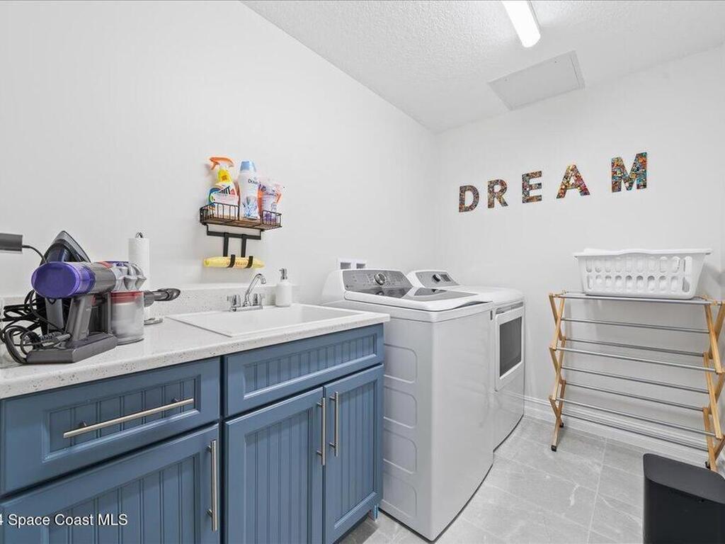 1465 S Harbor City Boulevard, Melbourne, FL 32901