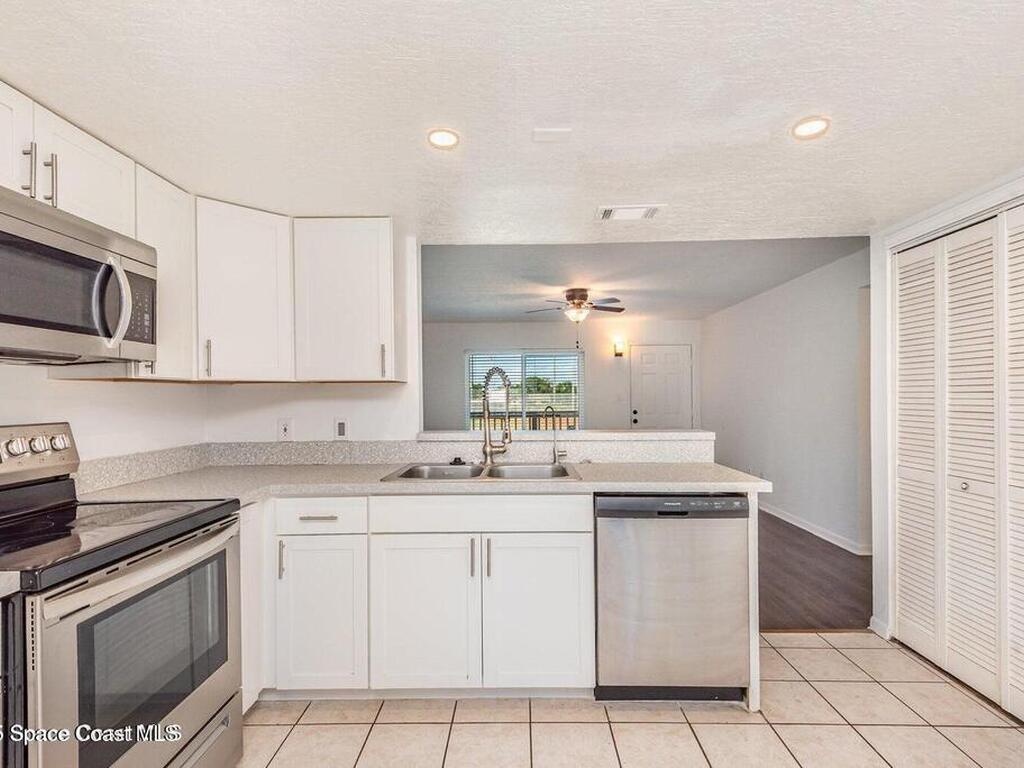 1515 Huntington Lane, Rockledge, FL 32955