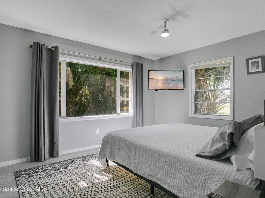 450 S Brevard Avenue, Cocoa Beach, FL 32931