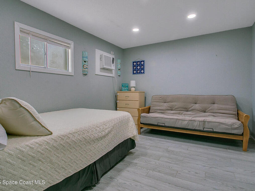 450 S Brevard Avenue, Cocoa Beach, FL 32931