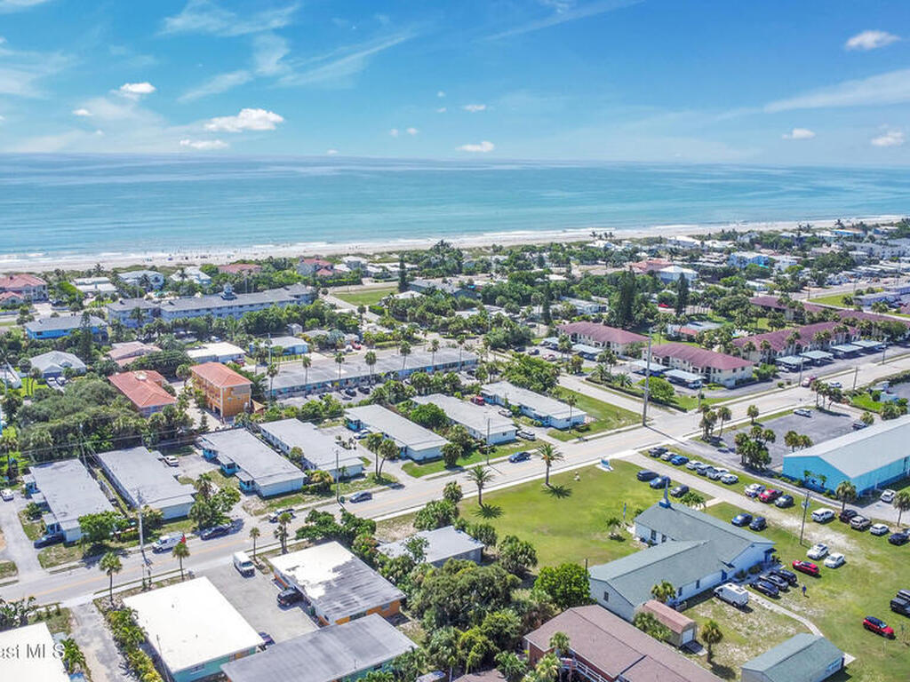 450 S Brevard Avenue, Cocoa Beach, FL 32931