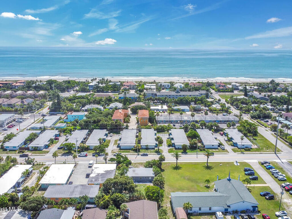 450 S Brevard Avenue, Cocoa Beach, FL 32931