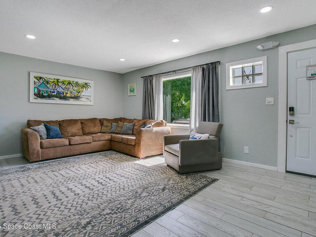 450 S Brevard Avenue, Cocoa Beach, FL 32931