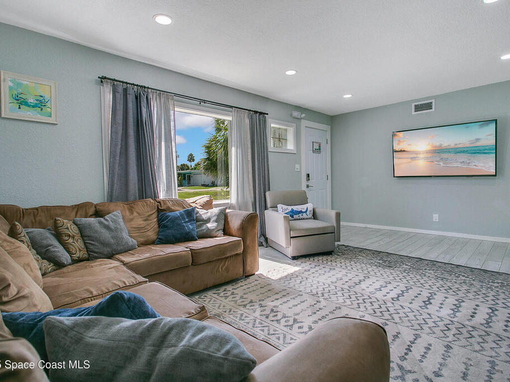 450 S Brevard Avenue, Cocoa Beach, FL 32931