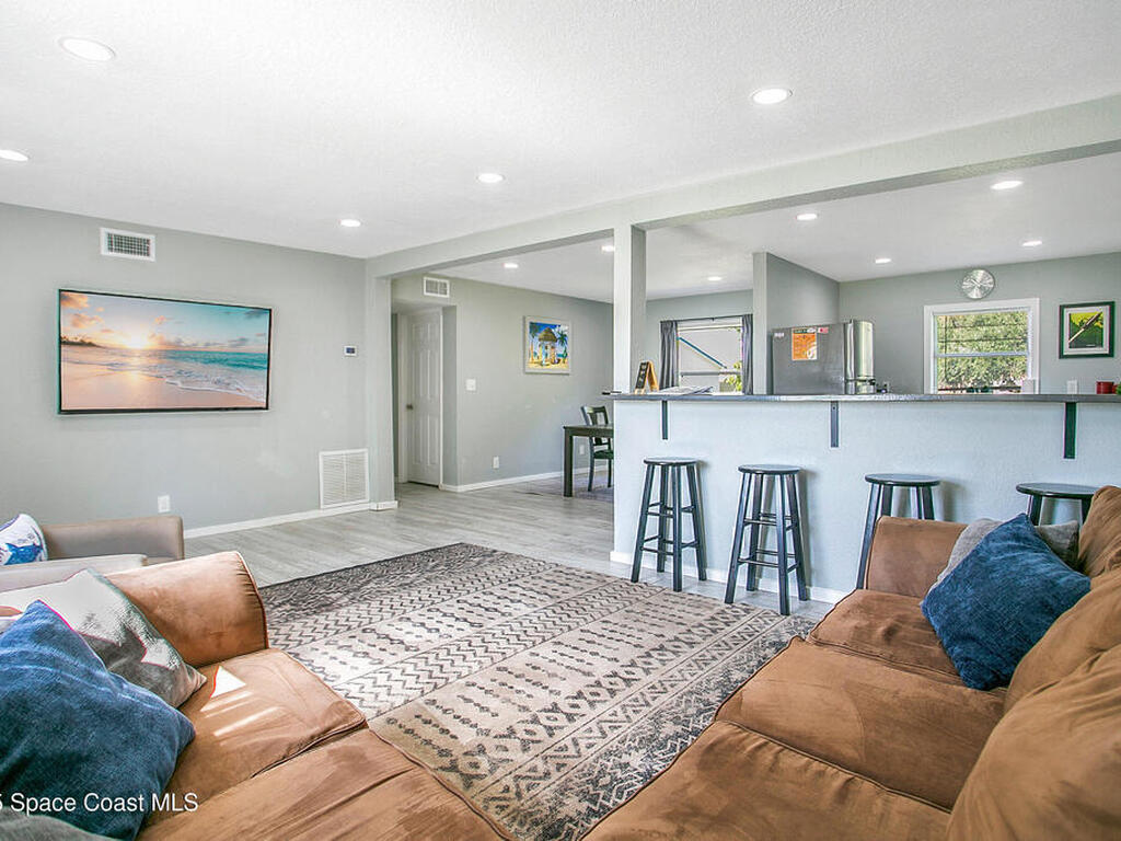 450 S Brevard Avenue, Cocoa Beach, FL 32931