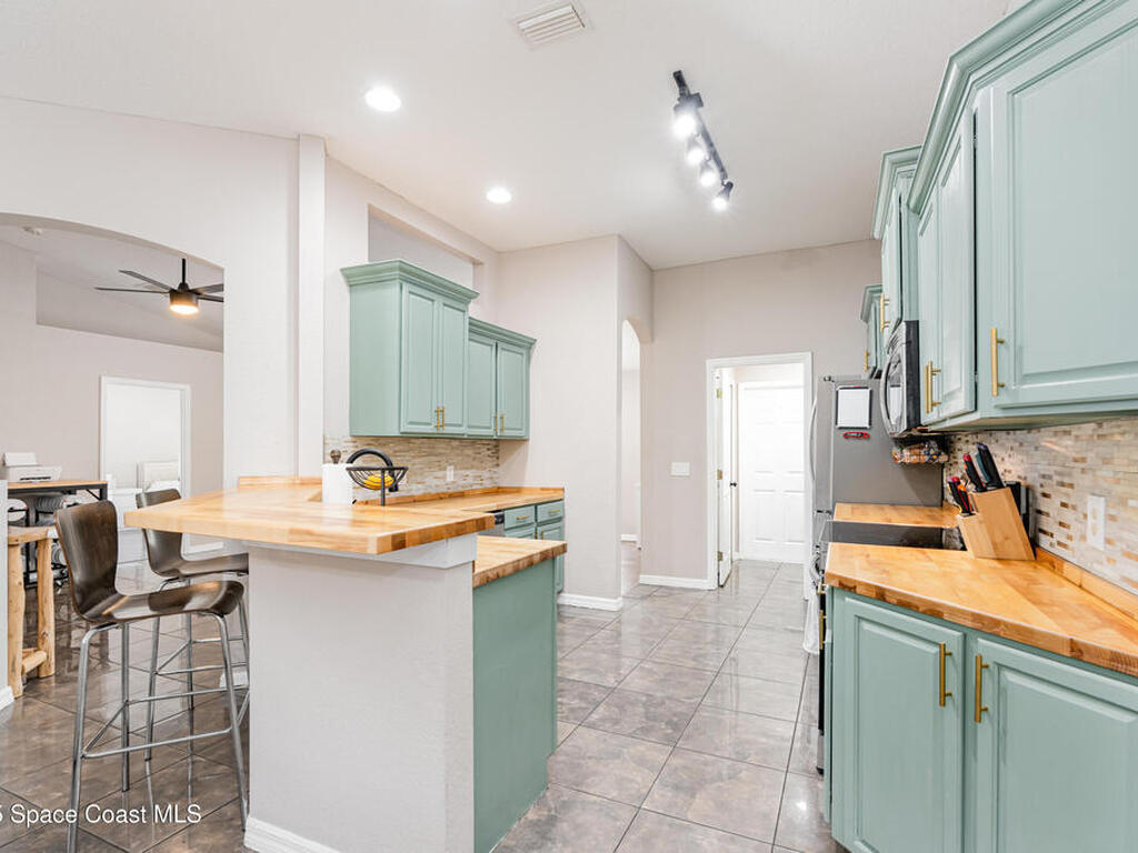 164 Shalimar Avenue, Palm Bay, FL 32907