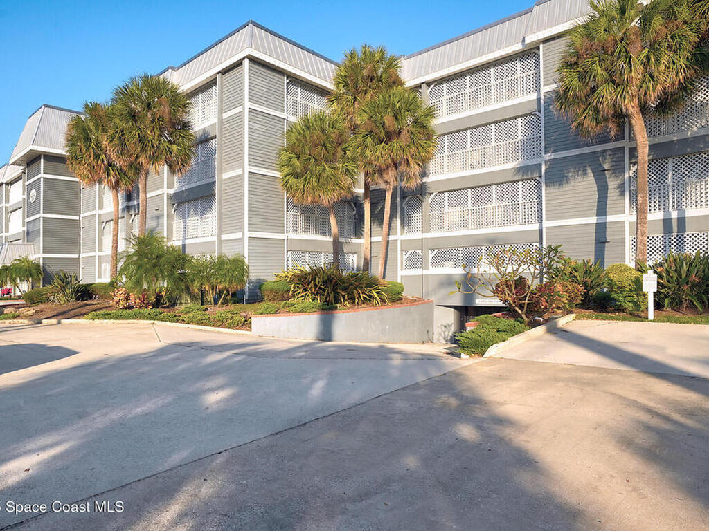 905 N Harbor City Boulevard, Melbourne, FL 32935