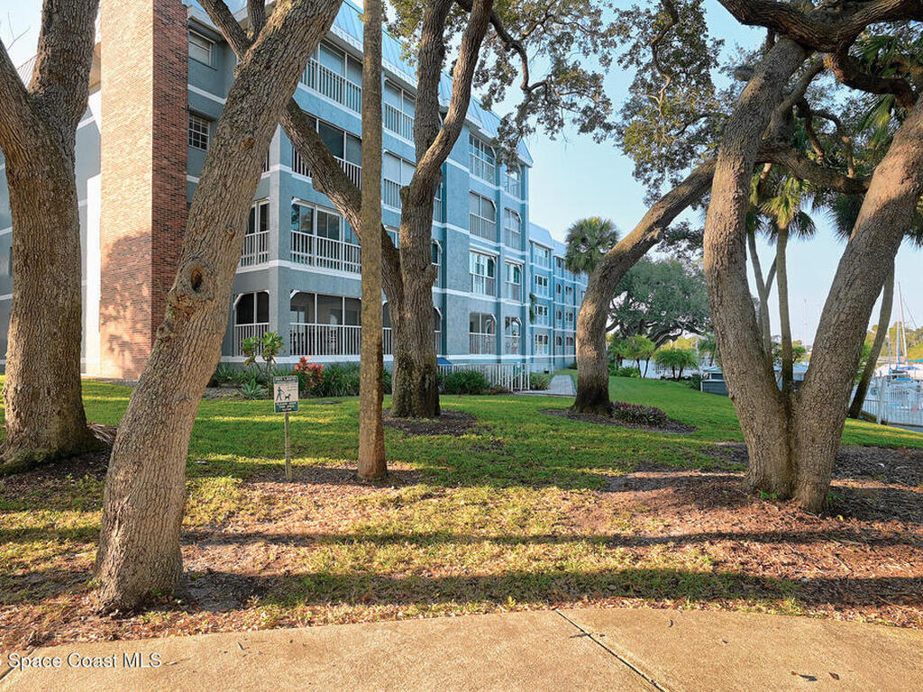 905 N Harbor City Boulevard, Melbourne, FL 32935