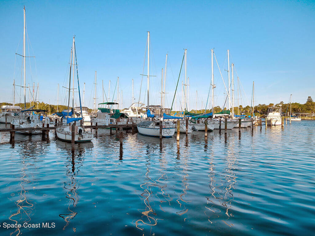 905 N Harbor City Boulevard, Melbourne, FL 32935