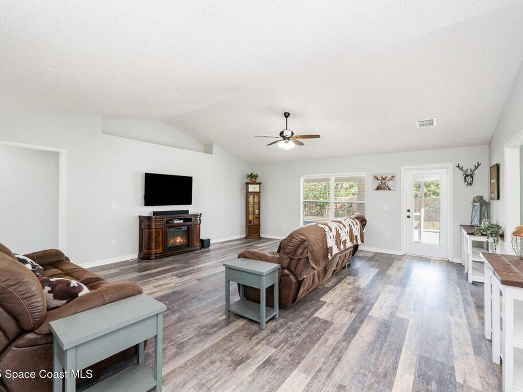 3291 Fitzpatrick Avenue, Palm Bay, FL 32908