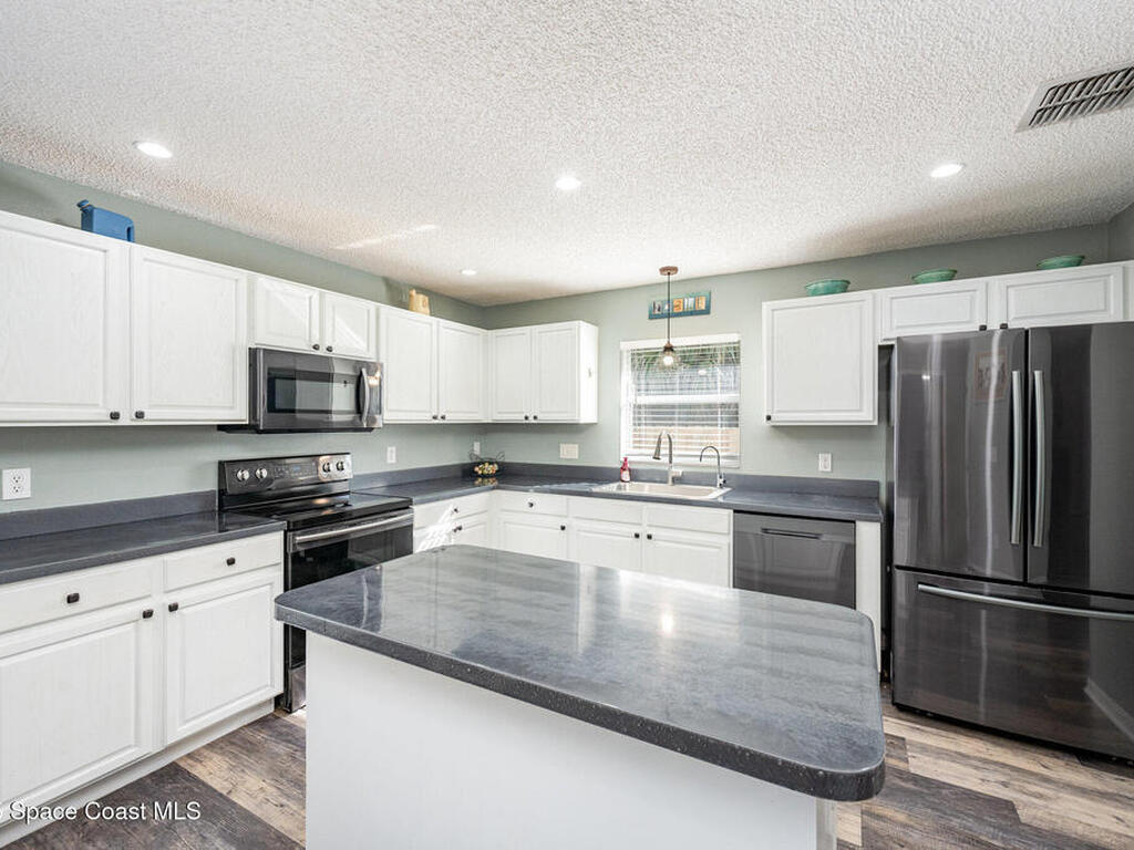 3291 Fitzpatrick Avenue, Palm Bay, FL 32908