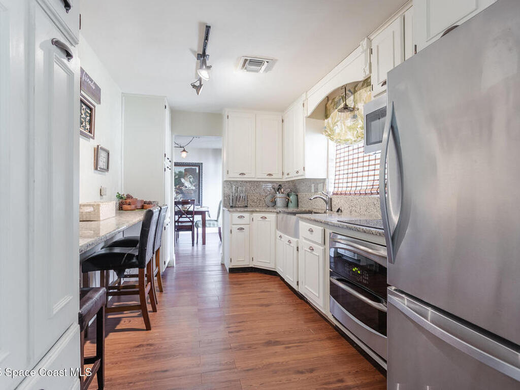 905 S Brevard Avenue, Cocoa Beach, FL 32931