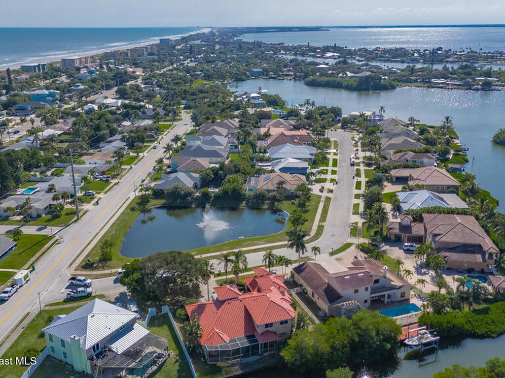 905 S Brevard Avenue, Cocoa Beach, FL 32931