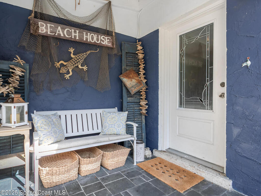 905 S Brevard Avenue, Cocoa Beach, FL 32931