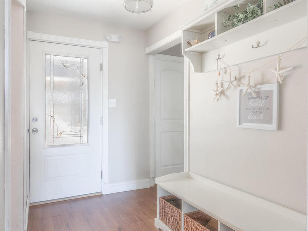 905 S Brevard Avenue, Cocoa Beach, FL 32931