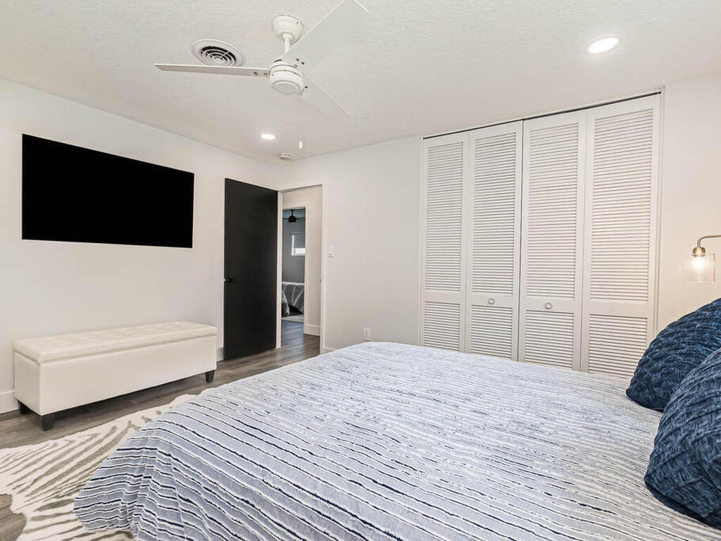 320 Jamaica Drive, Merritt Island, FL 32952