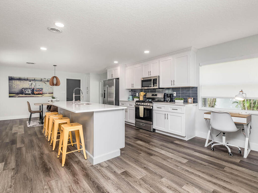 320 Jamaica Drive, Merritt Island, FL 32952