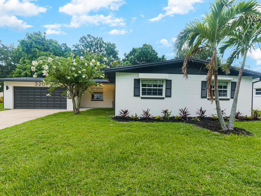 320 Jamaica Drive, Merritt Island, FL 32952