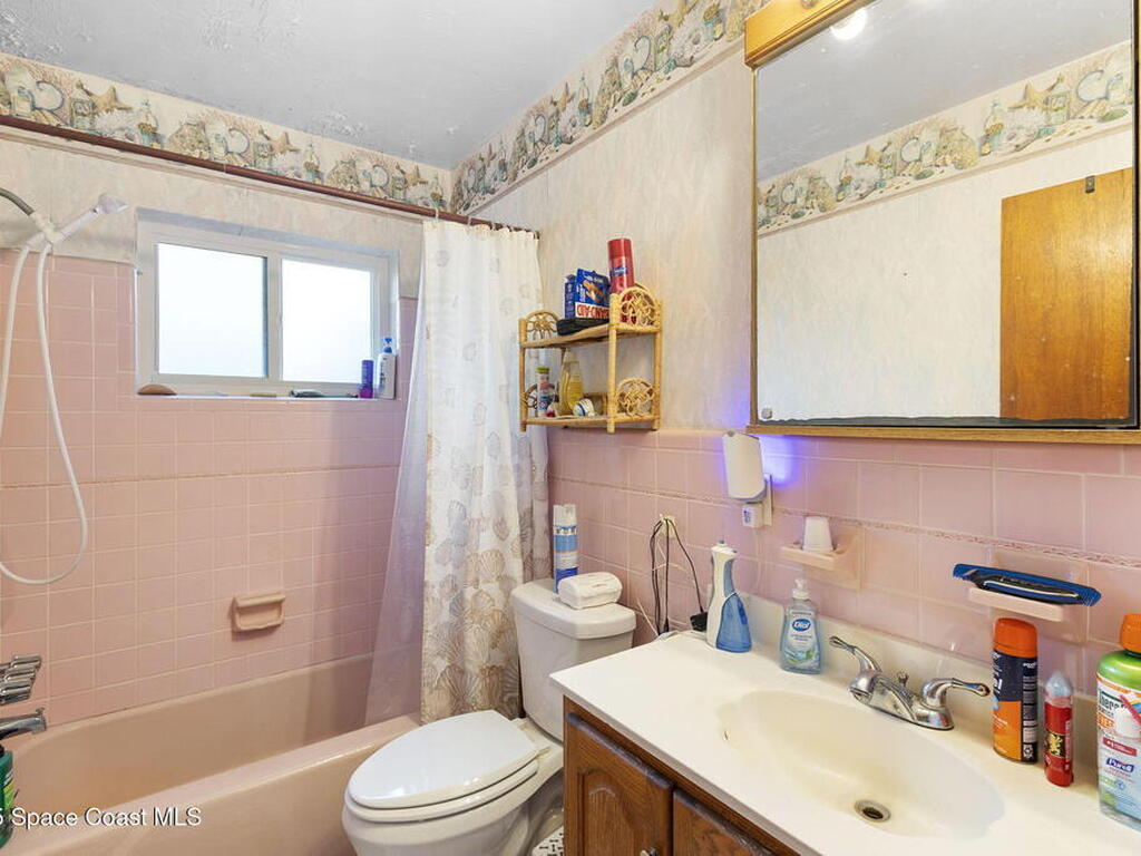 1132 Pine Tree Drive, Satellite Beach, FL 32937