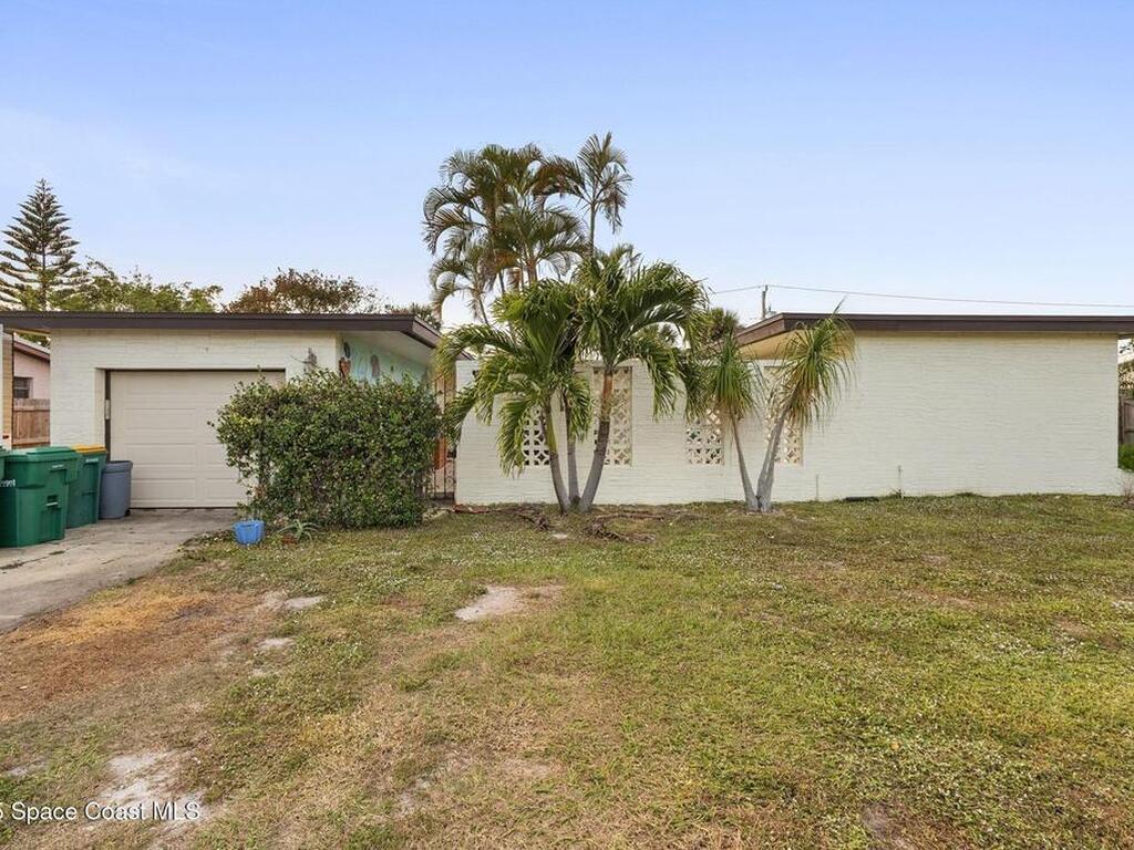 1132 Pine Tree Drive, Satellite Beach, FL 32937