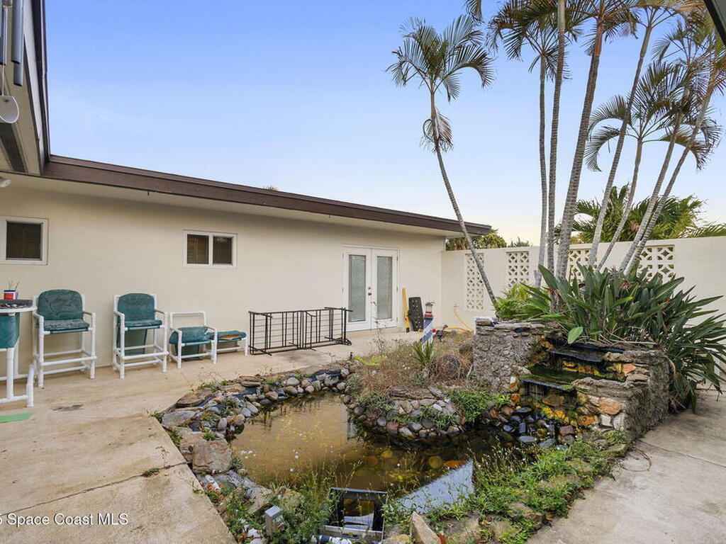 1132 Pine Tree Drive, Satellite Beach, FL 32937