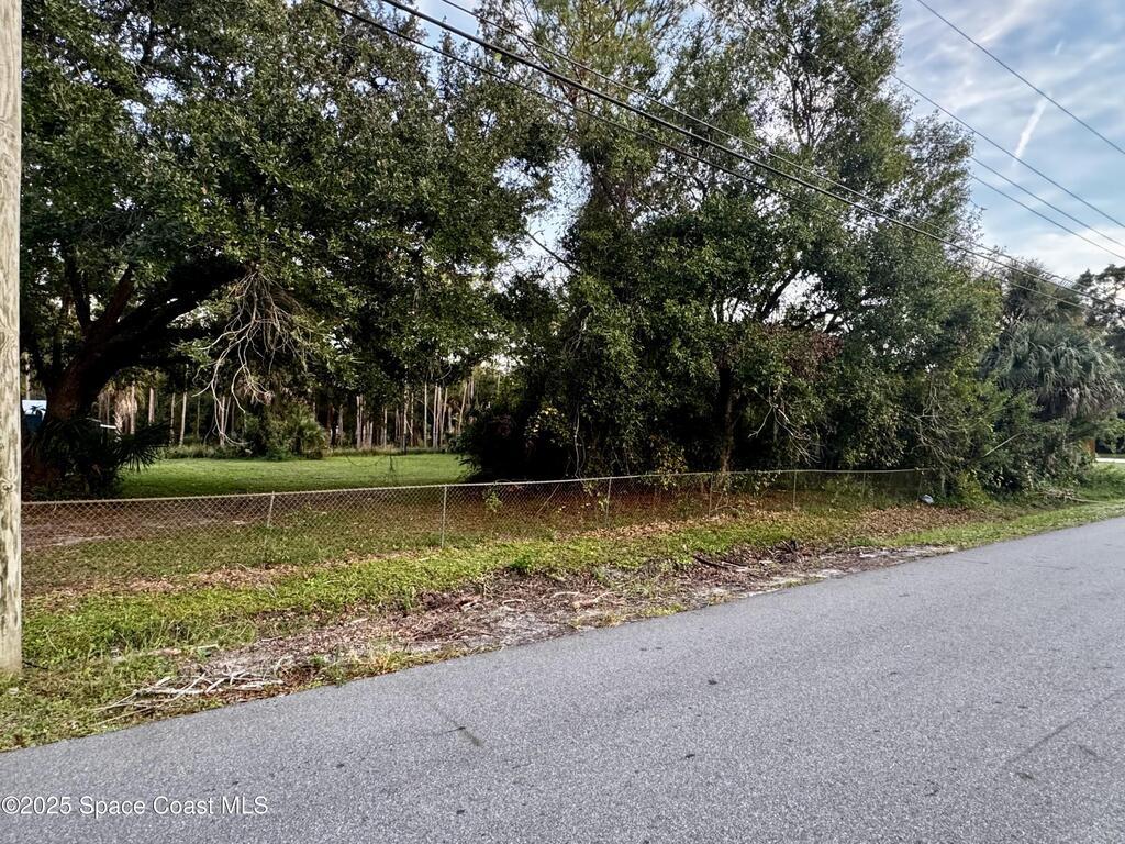 La Veta Drive, West Melbourne, FL 32904