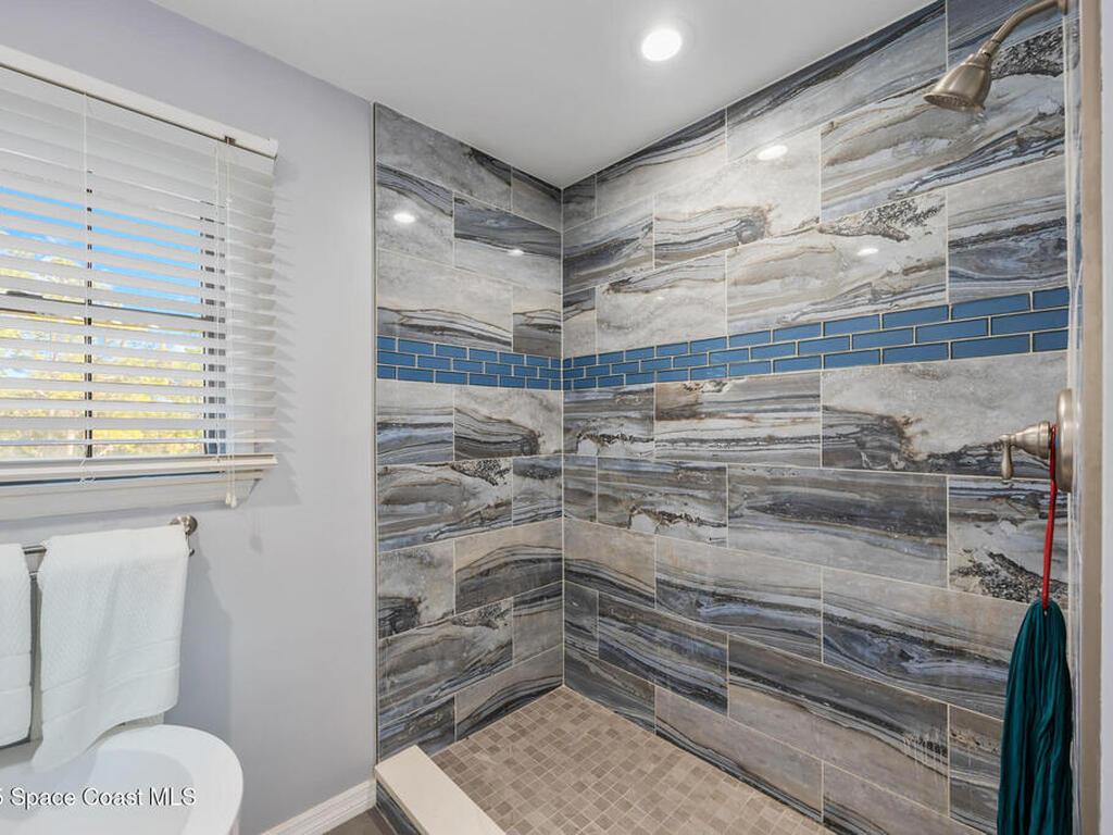 6885 Orchid Tree Drive, Grant, FL 32949