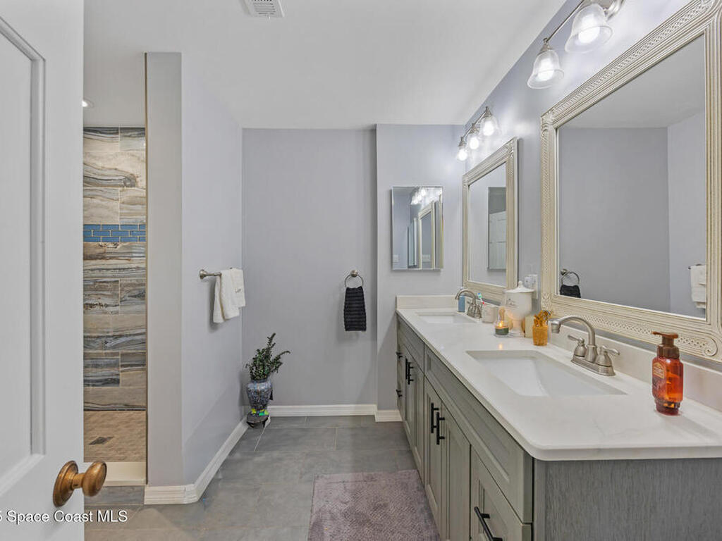 6885 Orchid Tree Drive, Grant, FL 32949