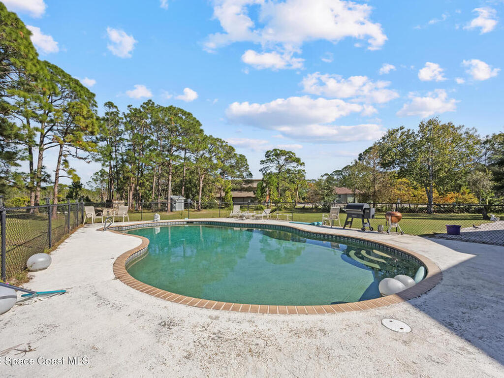 6885 Orchid Tree Drive, Grant, FL 32949