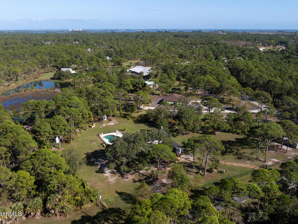 6885 Orchid Tree Drive, Grant, FL 32949