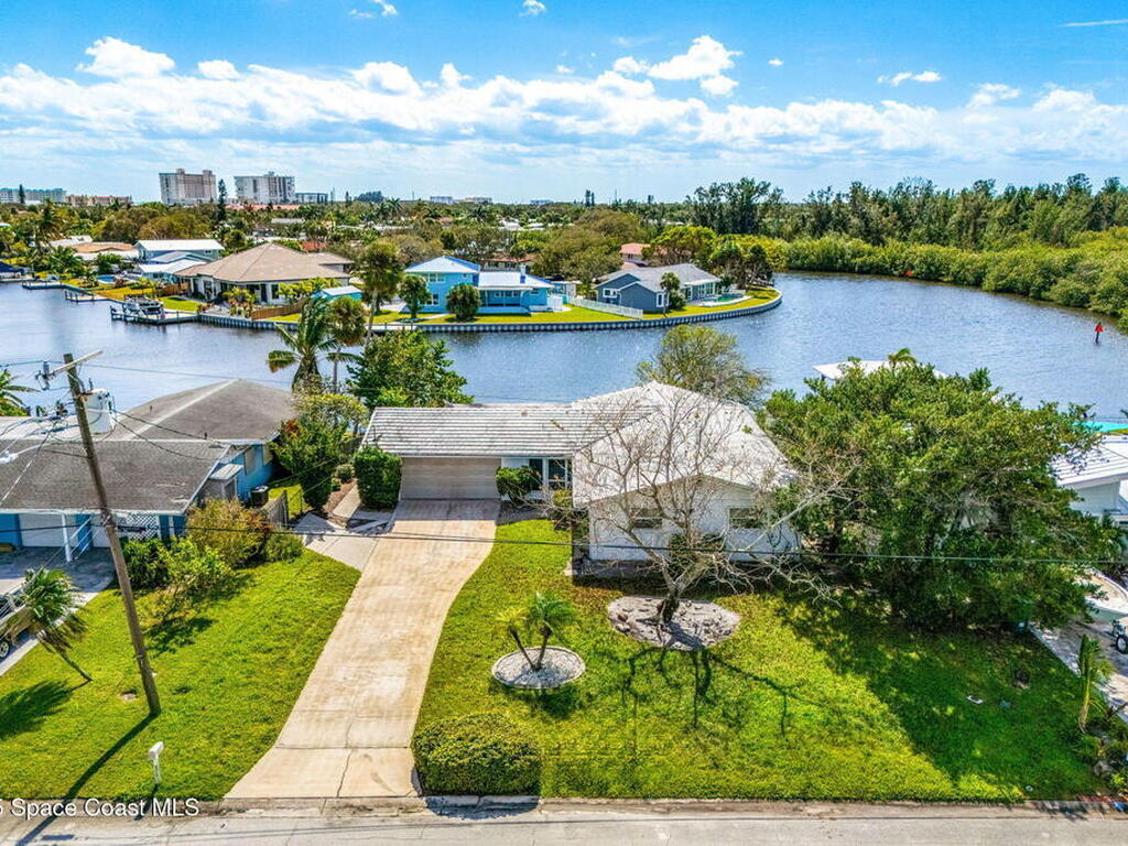 272 Bahama Boulevard, Cocoa Beach, FL 32931