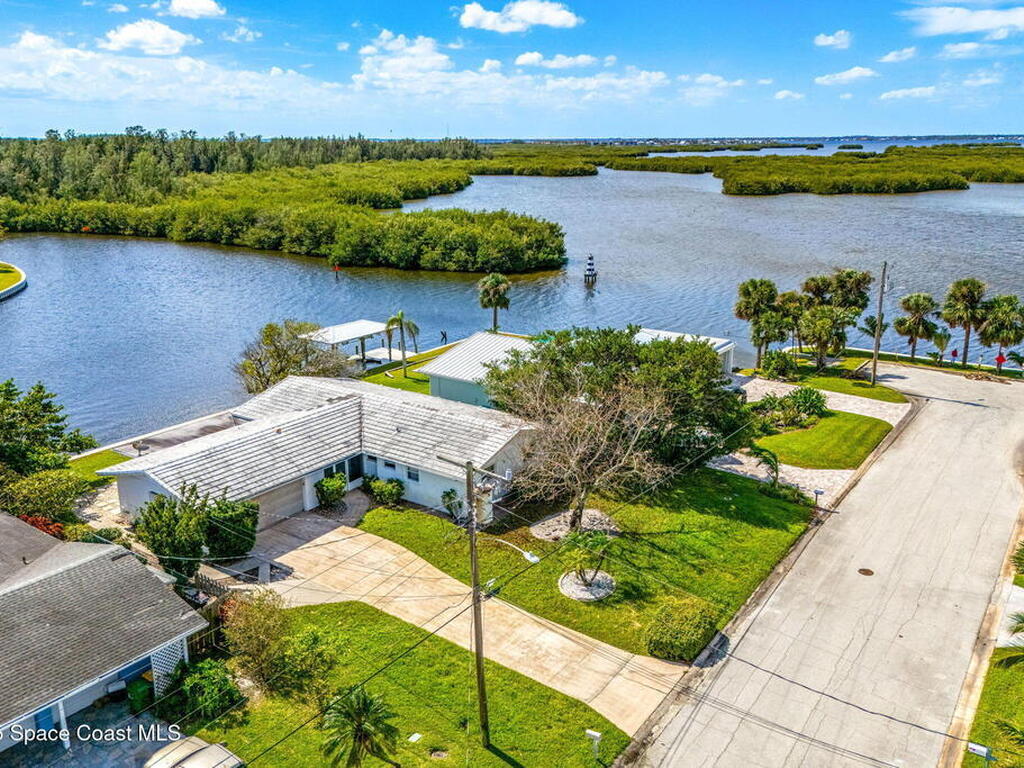 272 Bahama Boulevard, Cocoa Beach, FL 32931
