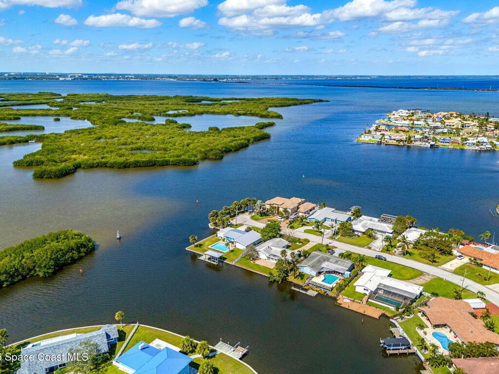 272 Bahama Boulevard, Cocoa Beach, FL 32931