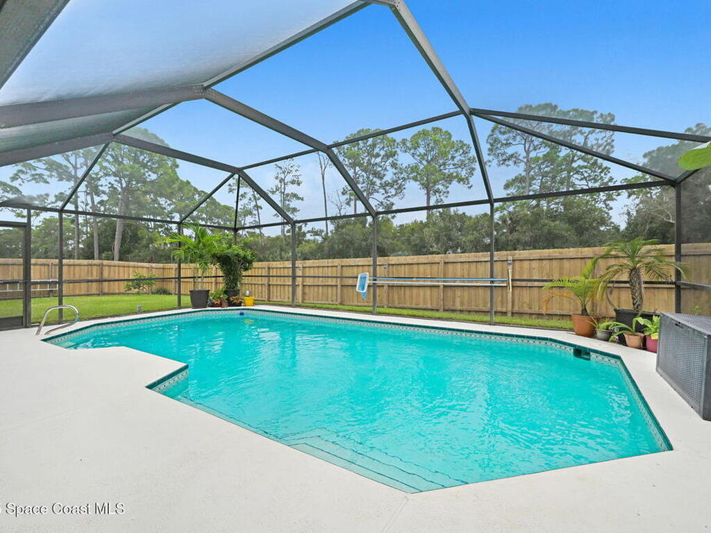 654 Sheridan Woods Drive, Melbourne, FL 32904