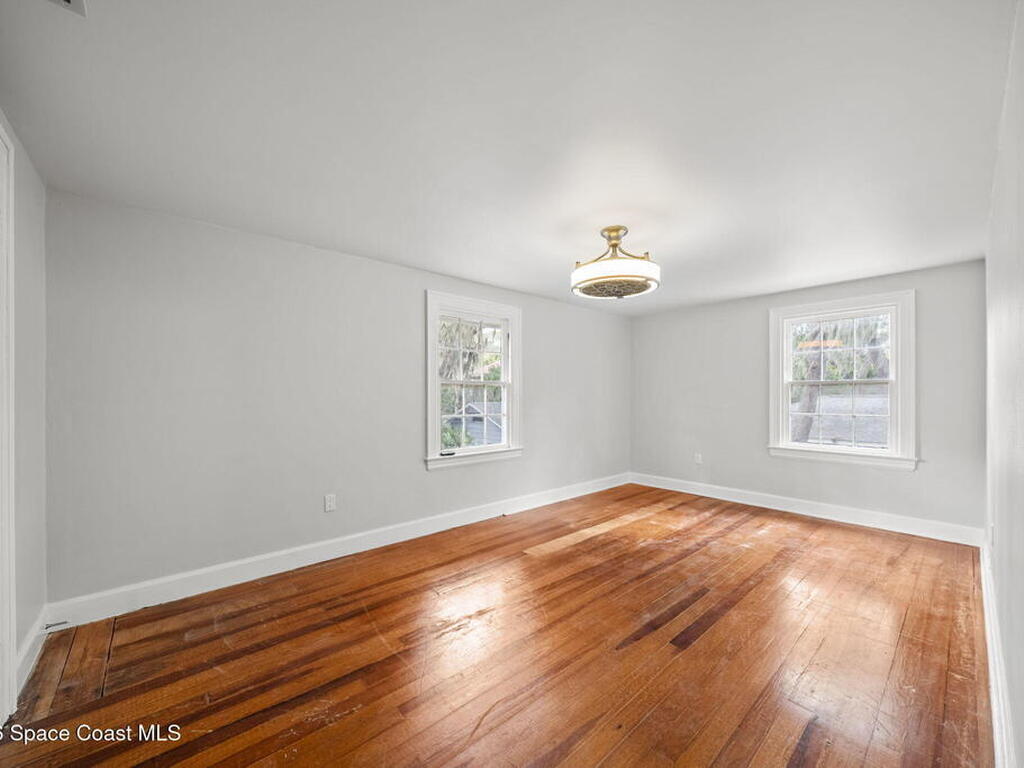 875 N Indian River Drive, Cocoa, FL 32922