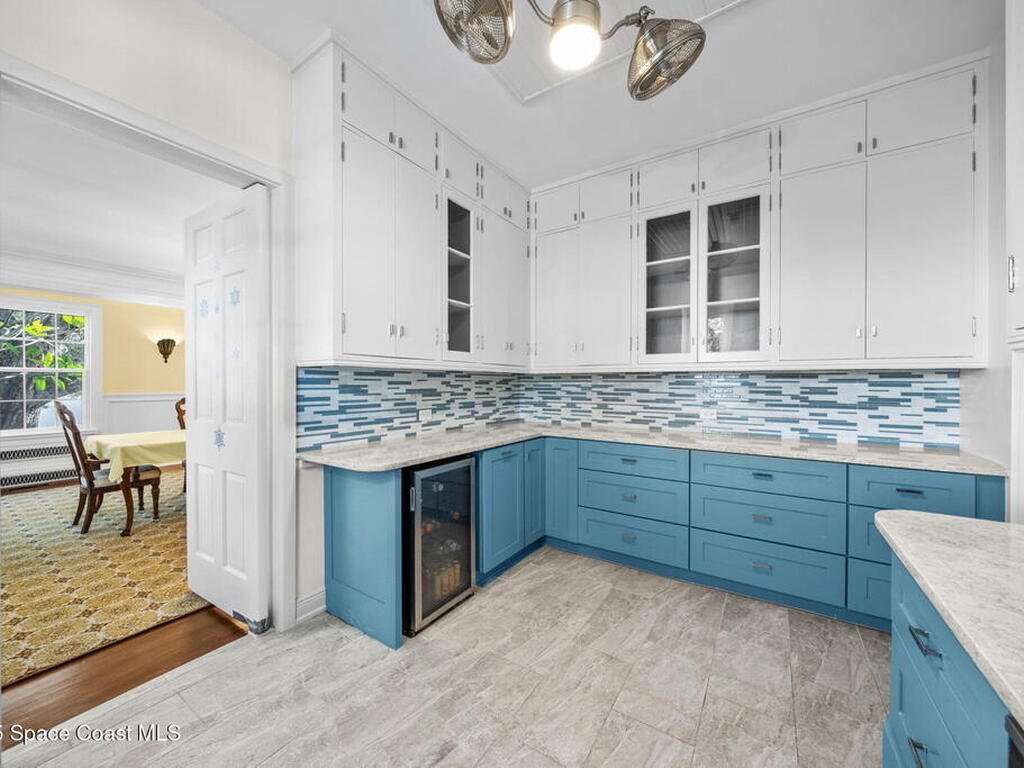 875 N Indian River Drive, Cocoa, FL 32922