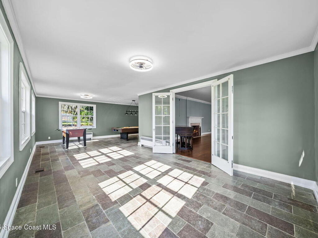 875 N Indian River Drive, Cocoa, FL 32922