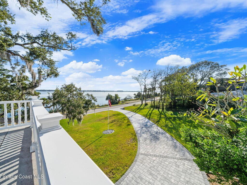 875 N Indian River Drive, Cocoa, FL 32922