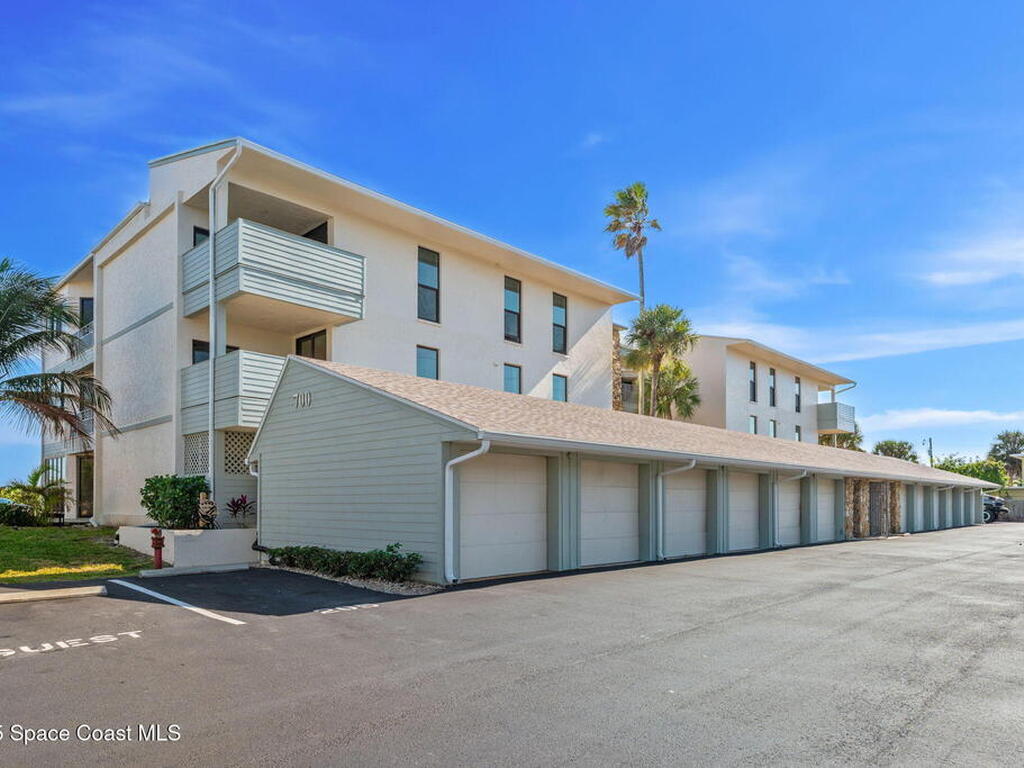 700 Wavecrest Avenue, Indialantic, FL 32903