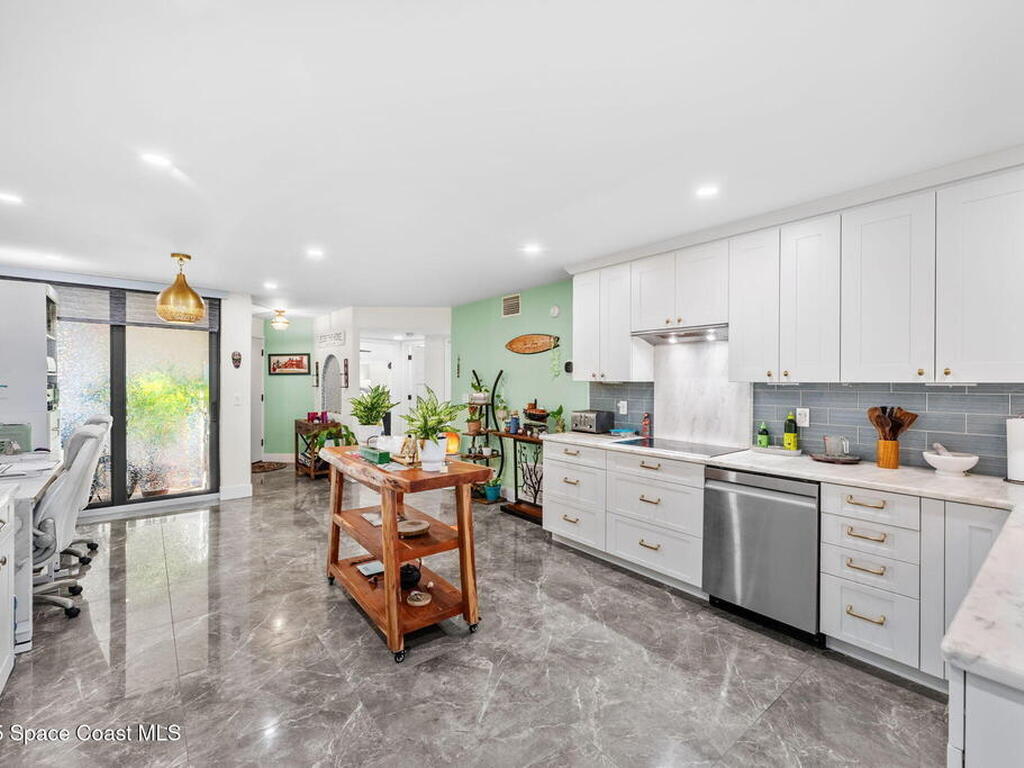 700 Wavecrest Avenue, Indialantic, FL 32903