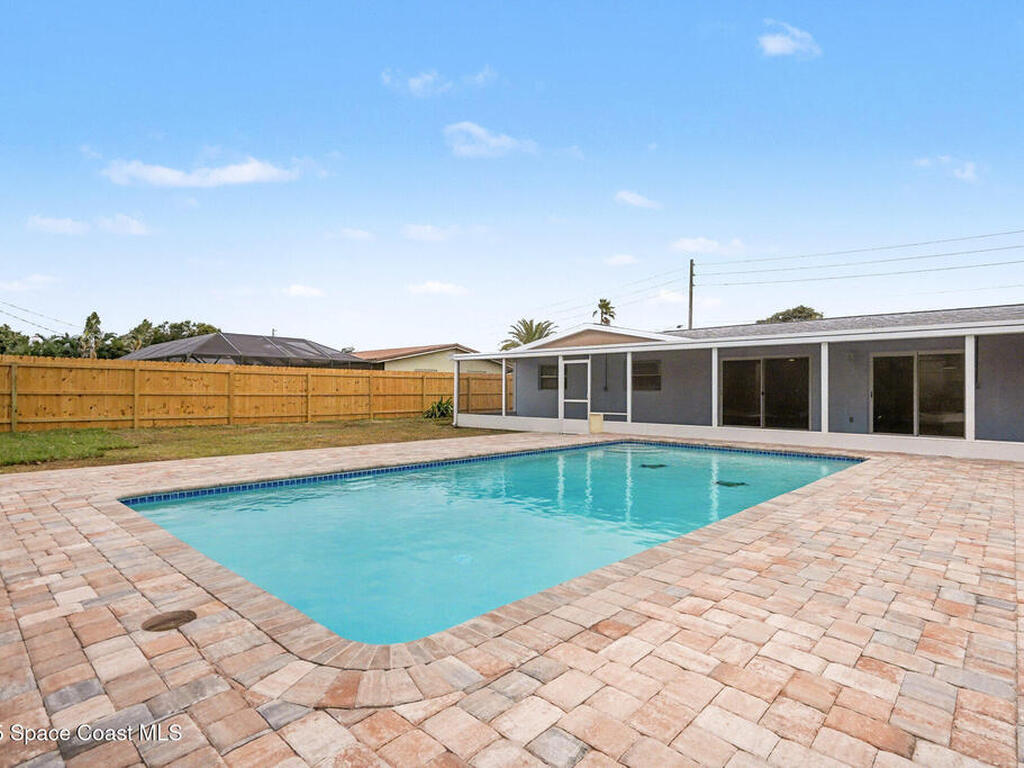 292 Pine Tree Drive, Indialantic, FL 32903