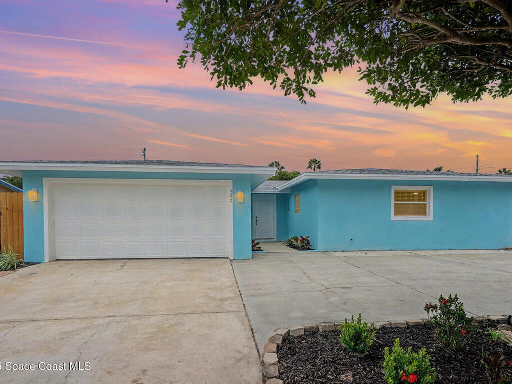 292 Pine Tree Drive, Indialantic, FL 32903