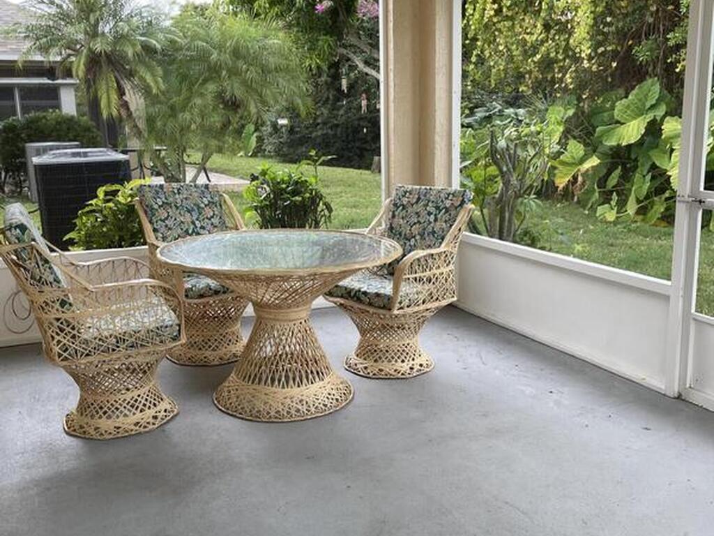 2065 Redwood Circle, Palm Bay, FL 32905