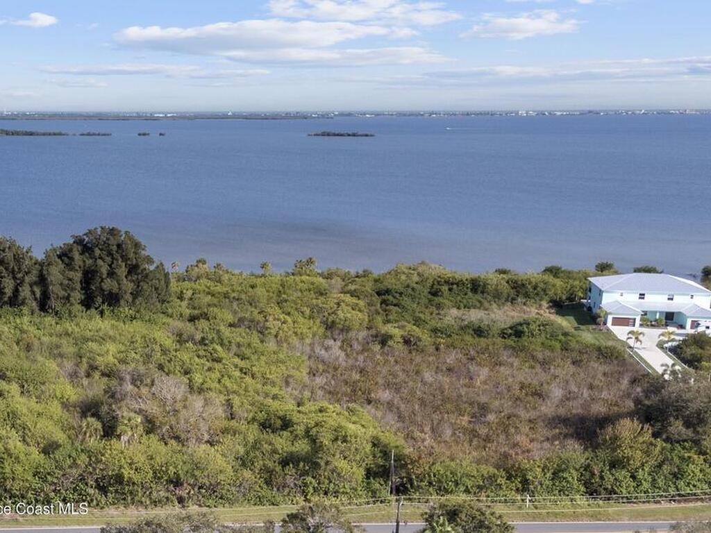 3660 S Courtenay Parkway, Merritt Island, FL 32952